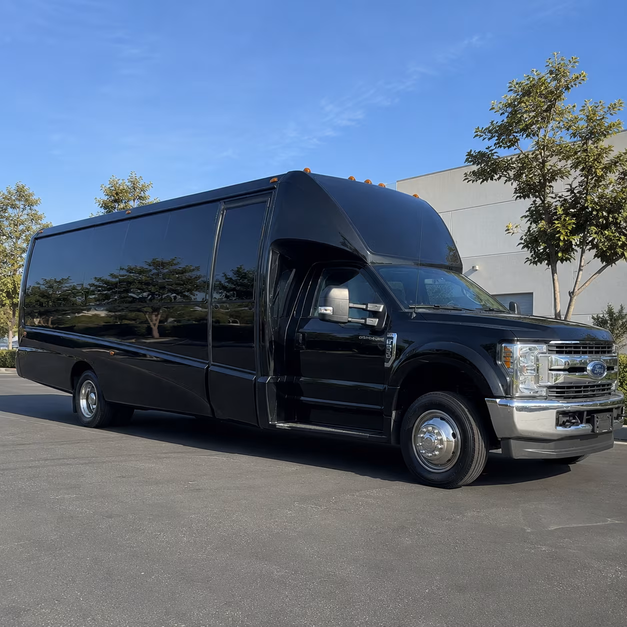 pittsburgh holiday party bus rental