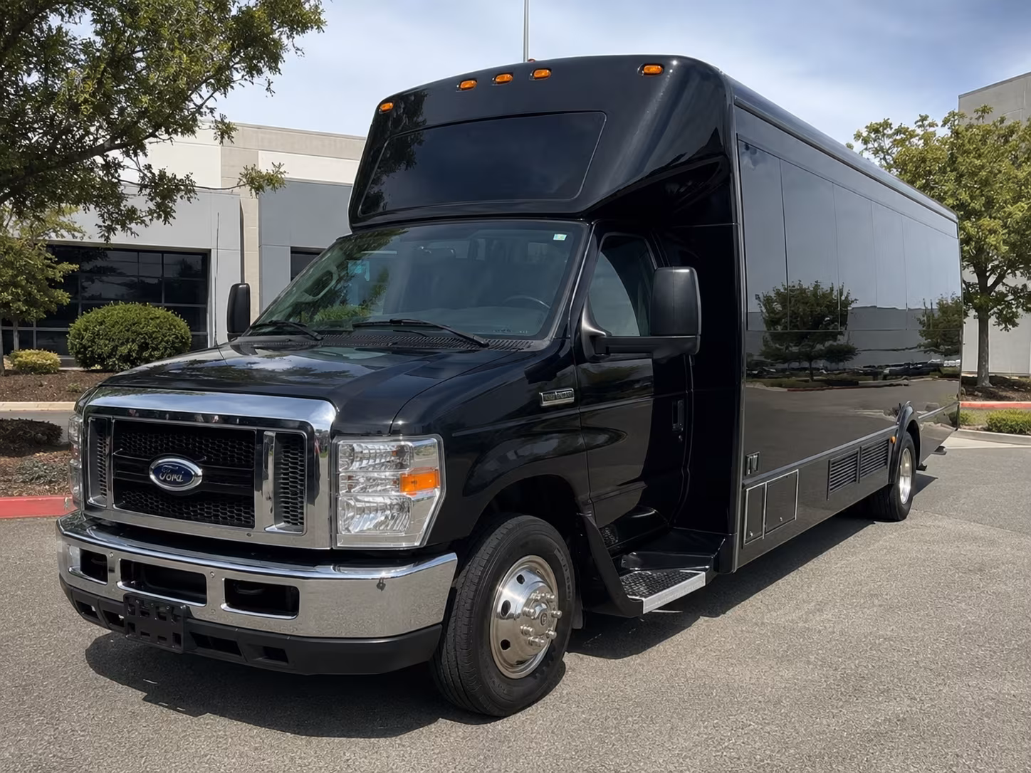 pittsburgh quinceanera sweet 16 party bus rental