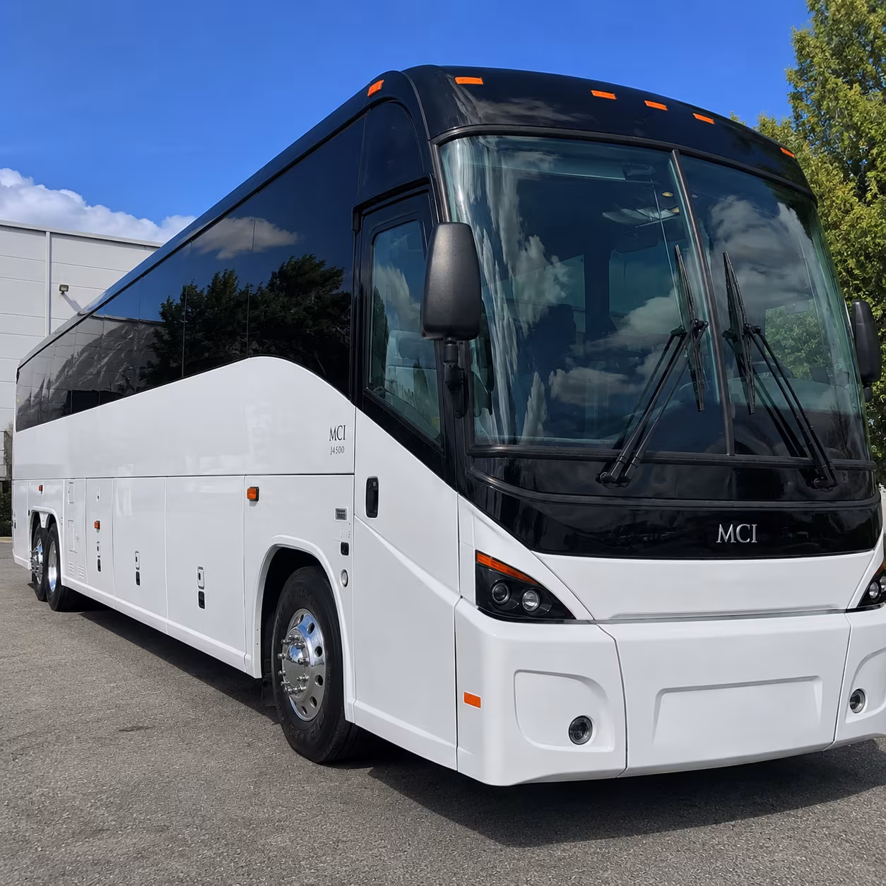 pittsburghcharterbuscompany com helps you find buses for pitt panthers basketball and riverhounds matches